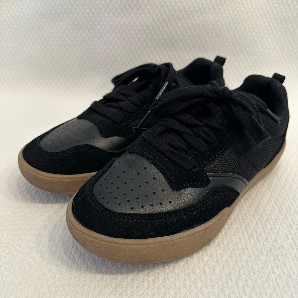 Black and Brown Boys Sneakers - Picture 3 of 8